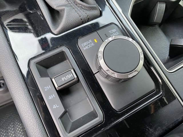 Used 2024 Toyota Tundra Limited image 33