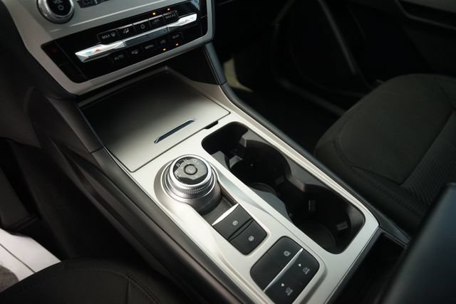 Certified 2022 Ford Explorer XLT RWD image 30