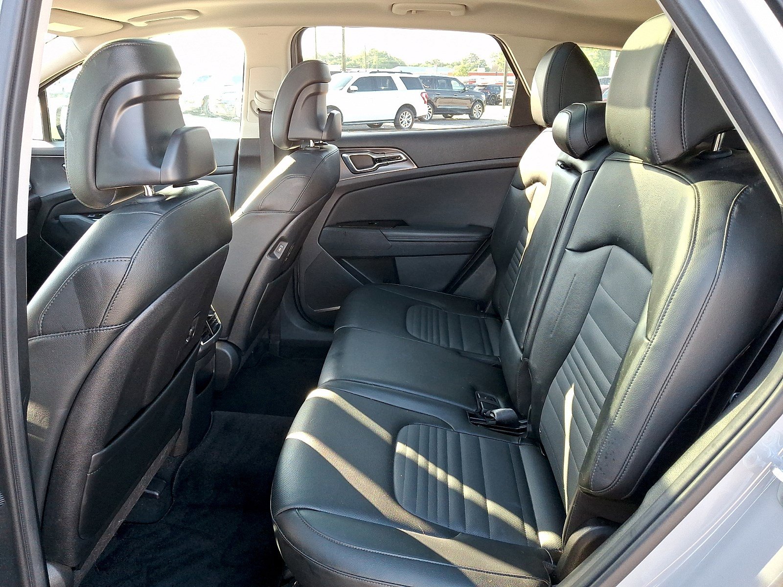 Used 2023 Kia Sportage SX FWD image 9