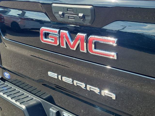Used 2024 GMC Sierra 2500 AT4 w/ AT4 Premium Plus Package AWD/4WD image 10