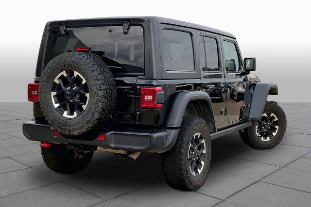 Used 2025 Jeep Wrangler Unlimited Rubicon AWD/4WD image 13