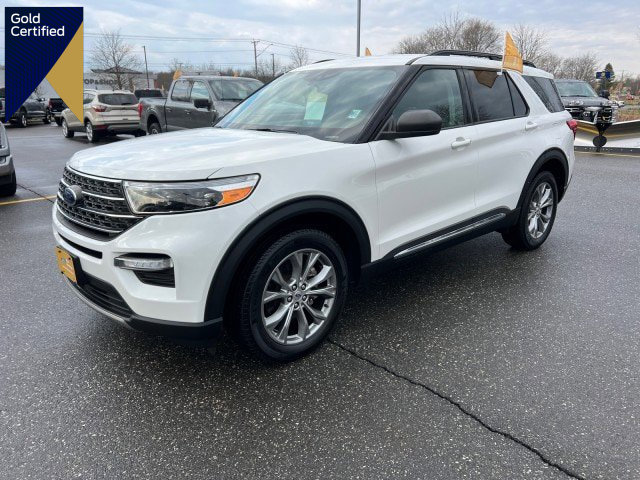 Certified 2022 Ford Explorer XLT w/ Equipment Group 202A image 1