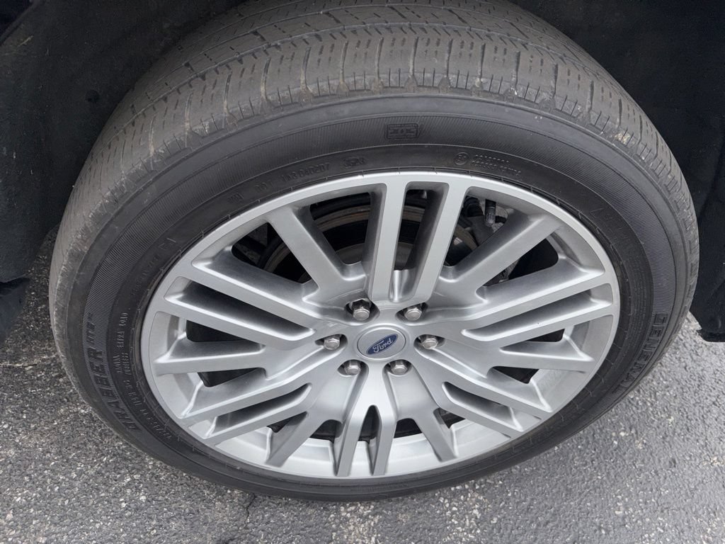 Certified 2024 Ford Expedition Max Platinum AWD/4WD image 16