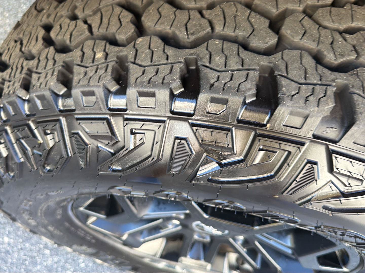 Certified 2026 Ford Bronco Badlands AWD/4WD image 42