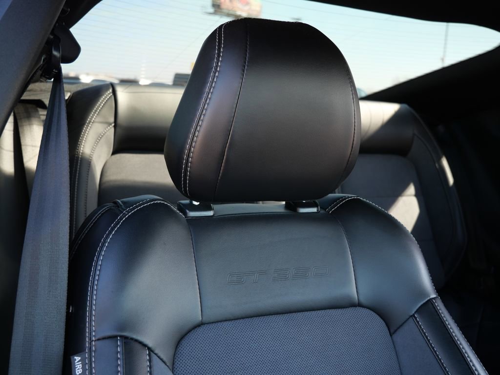 Certified 2020 Ford Mustang Shelby GT350 w/ Technology Package image 13