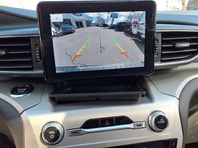 Certified 2022 Ford Explorer XLT w/ Equipment Group 202A AWD/4WD image 24