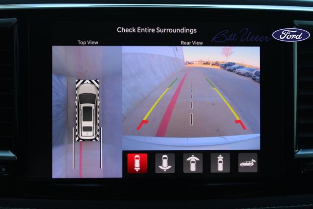 Used 2023 Chrysler Pacifica Limited image 21