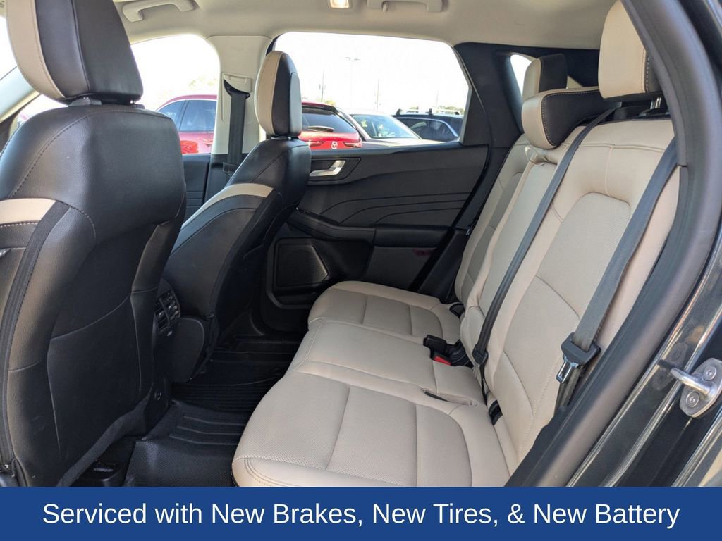 Certified 2022 Ford Escape SEL w/ Technology Package image 17