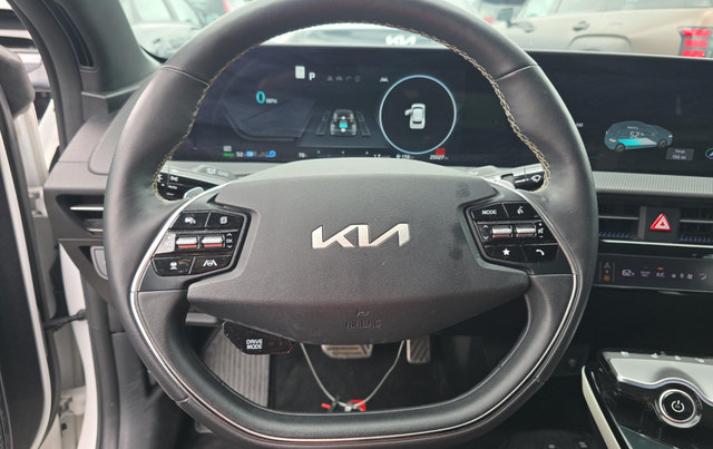 Used 2023 Kia EV6 GT-Line AWD/4WD image 7