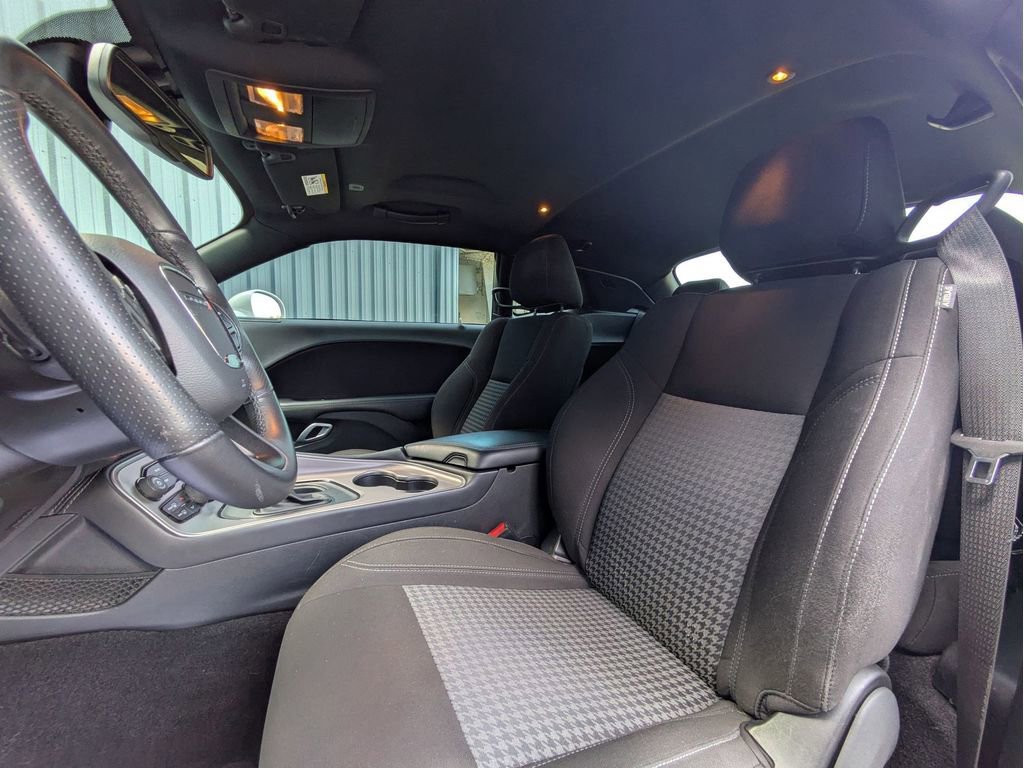 Used 2023 Dodge Challenger SXT w/ Blacktop Package image 23