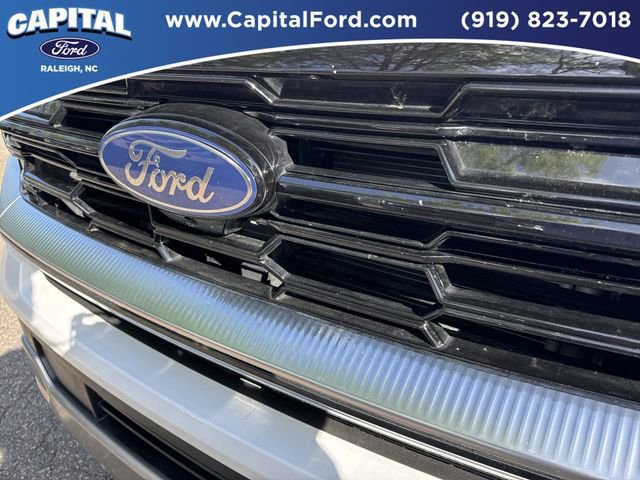 Certified 2025 Ford Expedition Max Platinum image 10