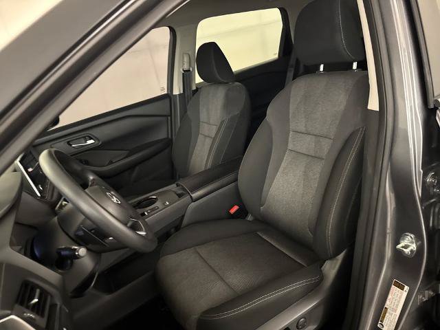 Used 2024 Nissan Rogue SV FWD image 17