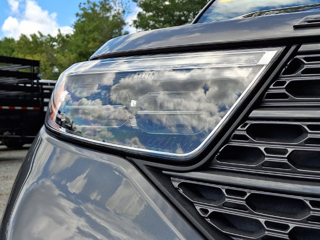 Certified 2024 Ford Explorer XLT w/ Equipment Group 202A AWD/4WD image 11