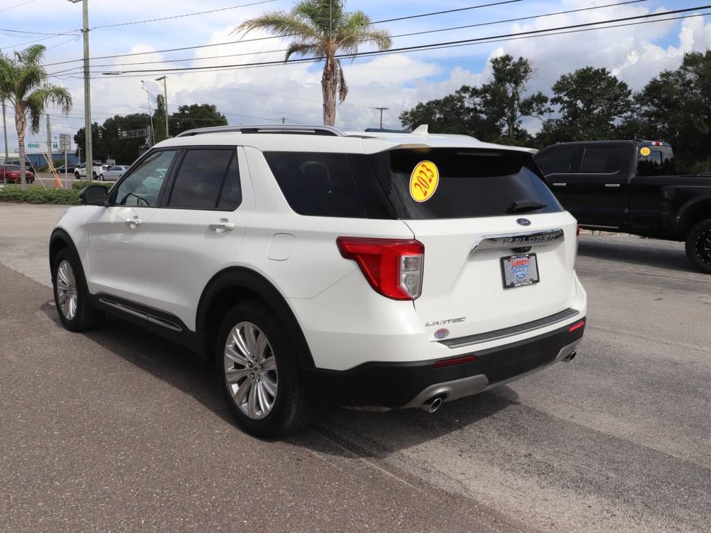 Certified 2023 Ford Explorer Limited w/ Limited Technology Package RWD image 8