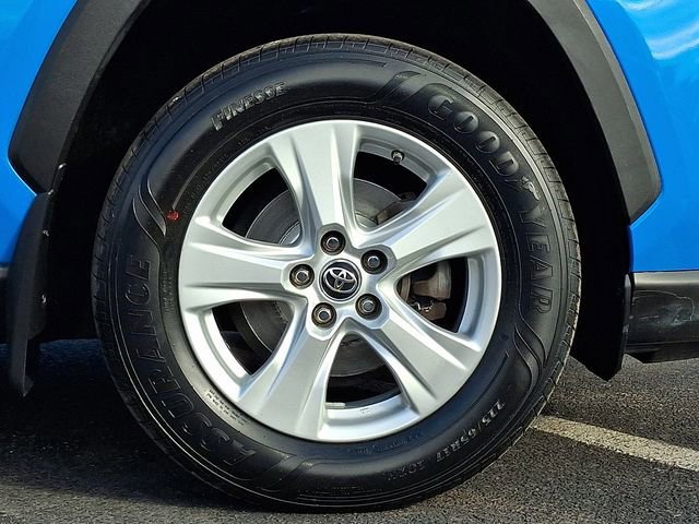 Used 2019 Toyota RAV4 XLE w/ All Weather Liner Package image 8