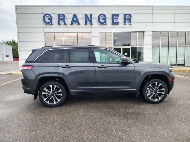 Used 2022 Jeep Grand Cherokee Overland AWD/4WD image 7