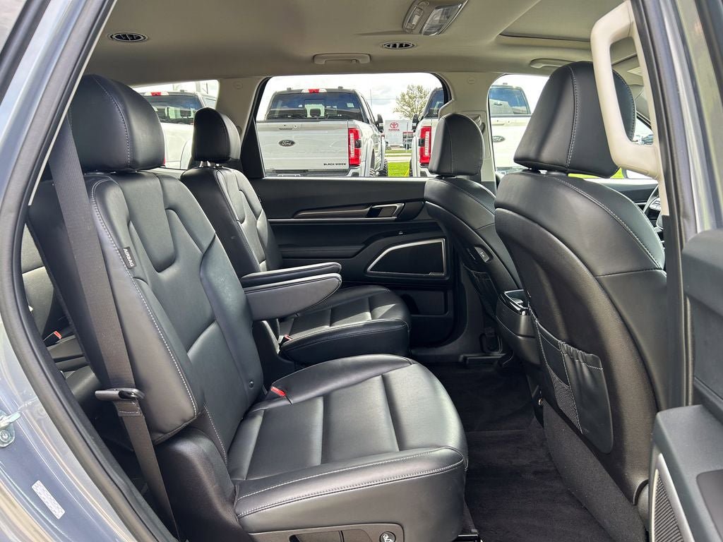 Used 2025 Kia Telluride S AWD/4WD image 21
