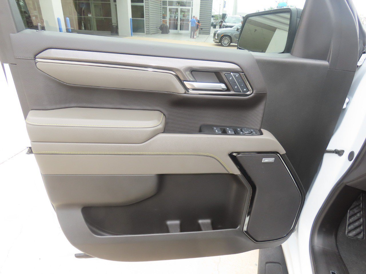 Used 2024 Chevrolet Silverado 1500 ZR2 w/ Technology Package AWD/4WD image 24