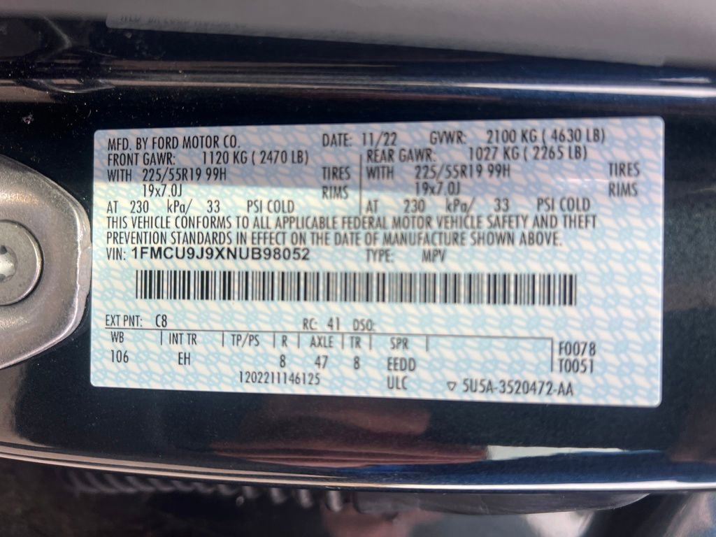 Certified 2022 Ford Escape Titanium w/ Class II Trailer Tow Package image 32