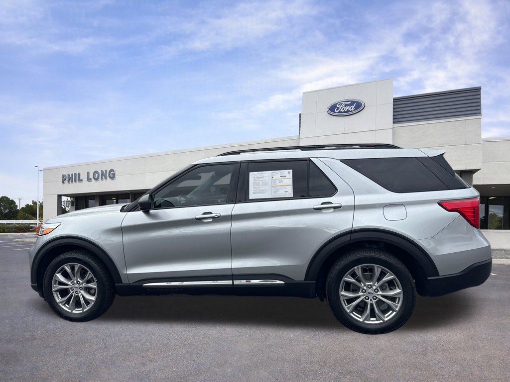 Certified 2023 Ford Explorer XLT w/ Equipment Group 202A AWD/4WD image 5