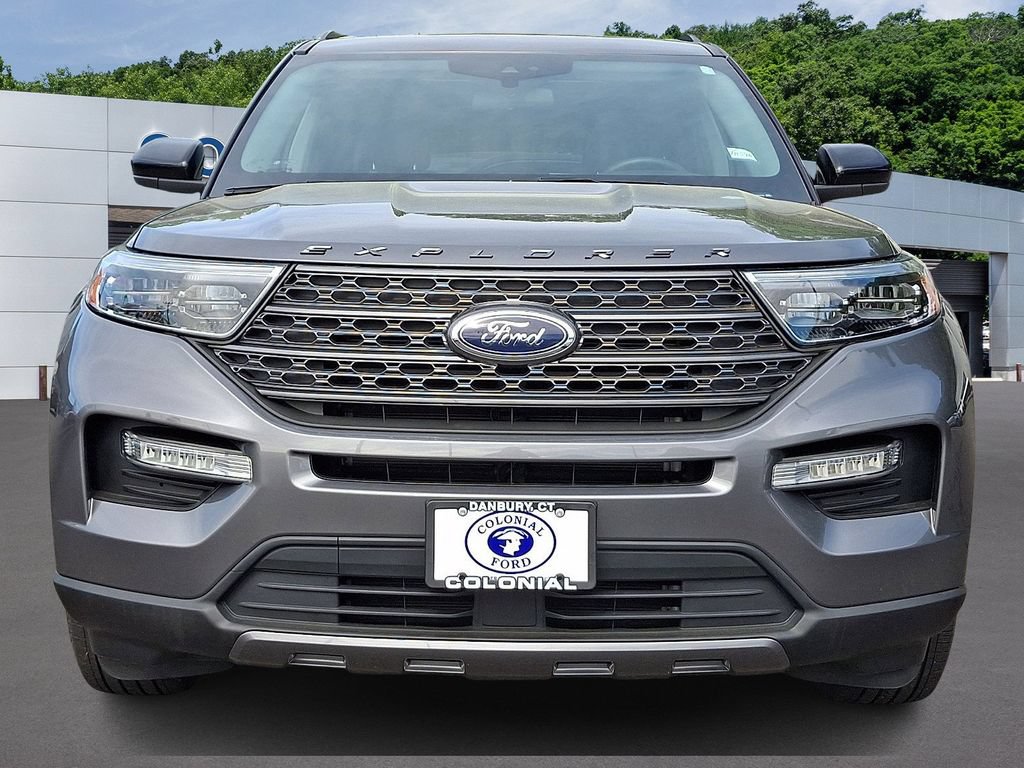 Certified 2022 Ford Explorer XLT w/ Equipment Group 202A AWD/4WD image 2