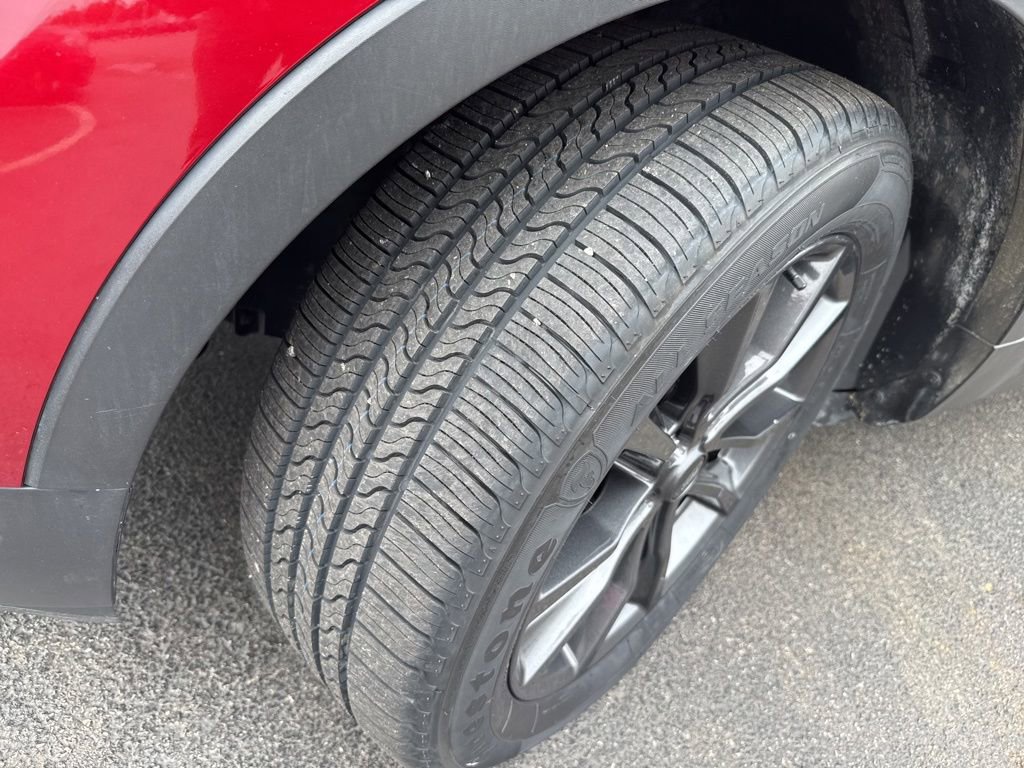 Certified 2019 Ford Explorer XLT w/ Equipment Group 202A AWD/4WD image 45