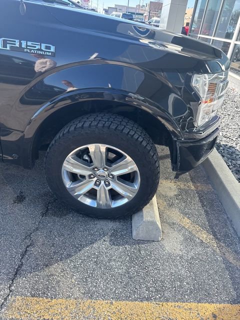Certified 2020 Ford F150 Platinum w/ Equipment Group 701A Luxury image 2