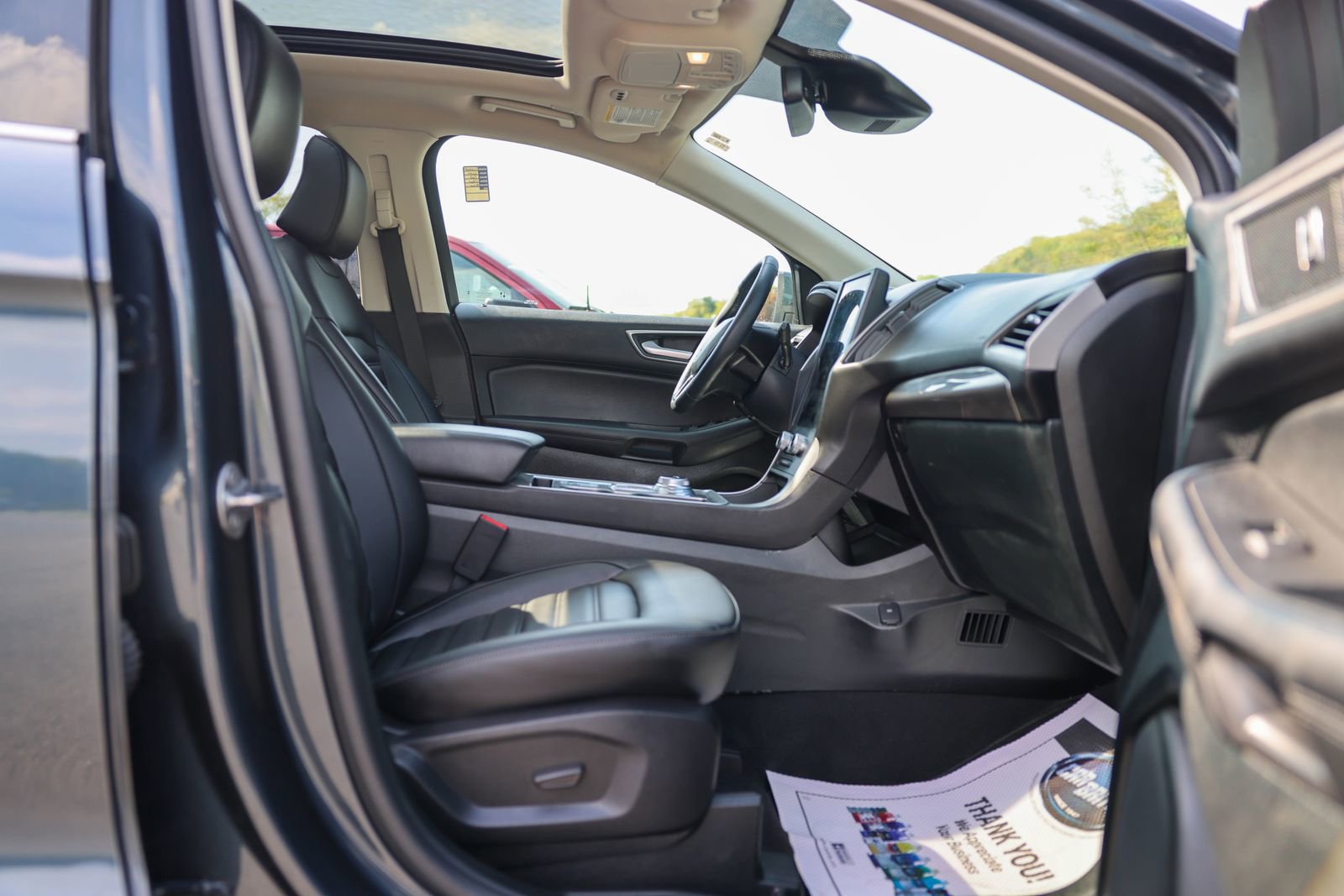 Certified 2024 Ford Edge SEL w/ Convenience Package AWD/4WD image 9