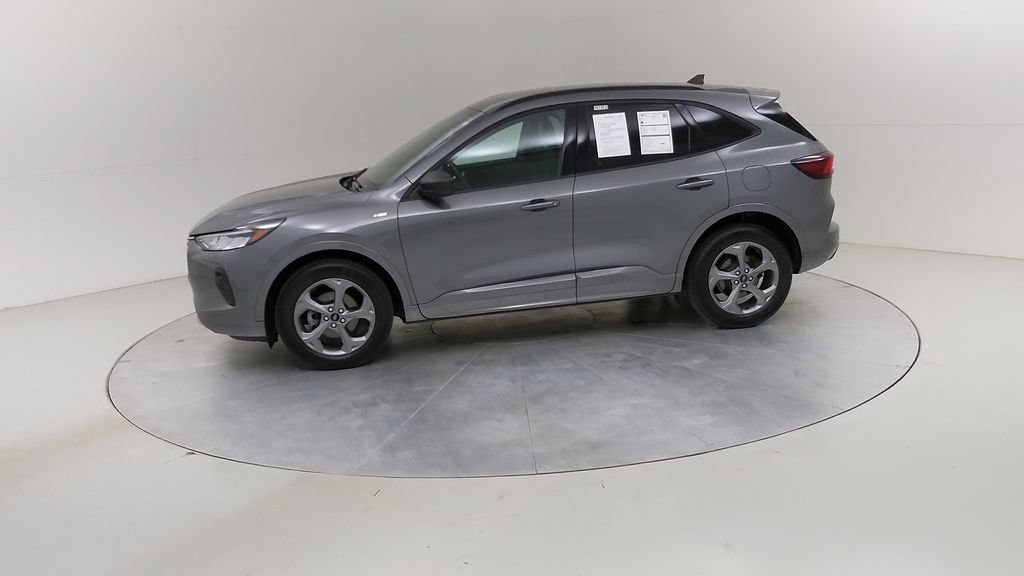 Certified 2023 Ford Escape ST-Line w/ Tech Pack #1 AWD/4WD image 18