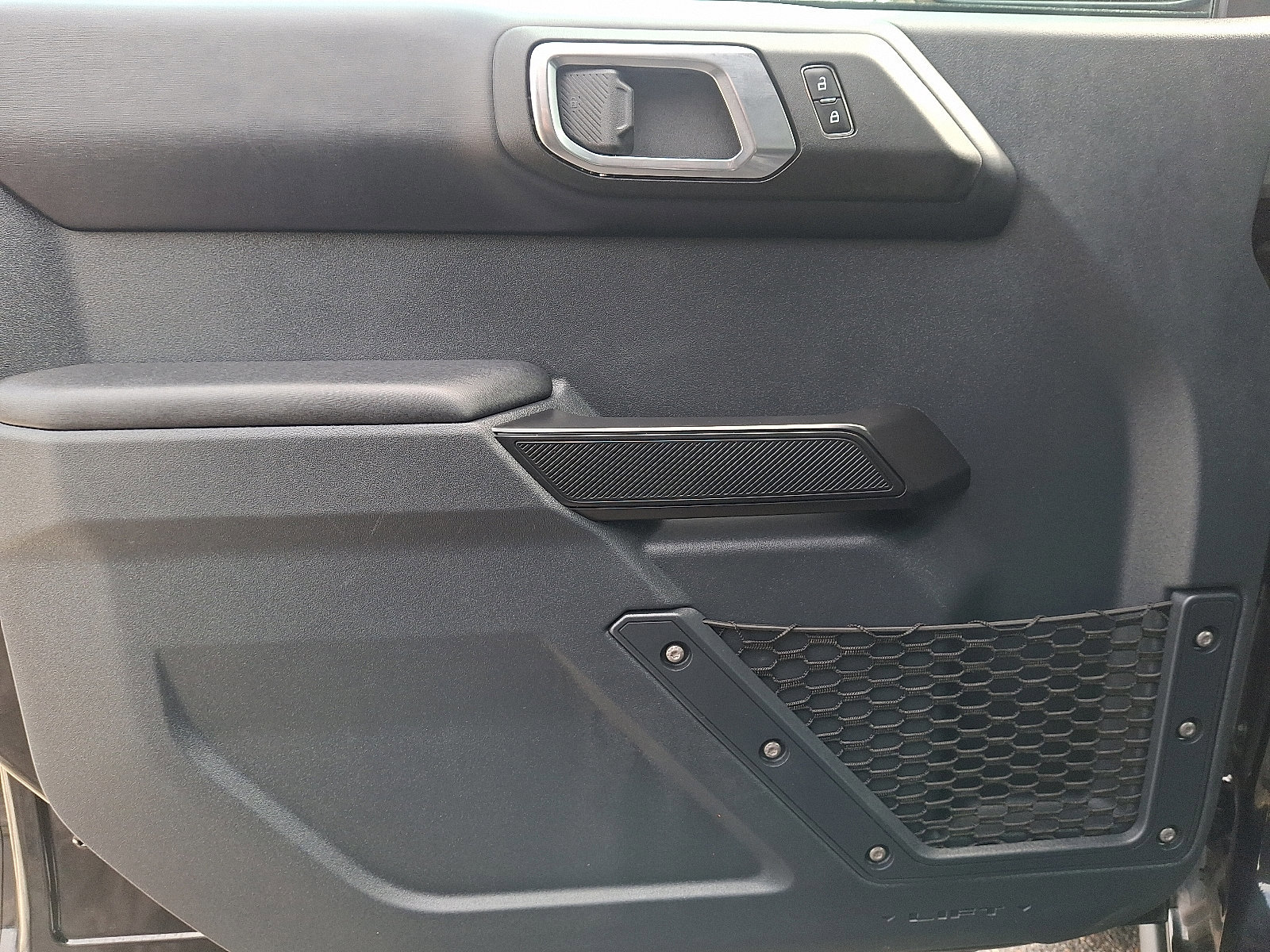 Certified 2025 Ford Bronco Badlands image 12