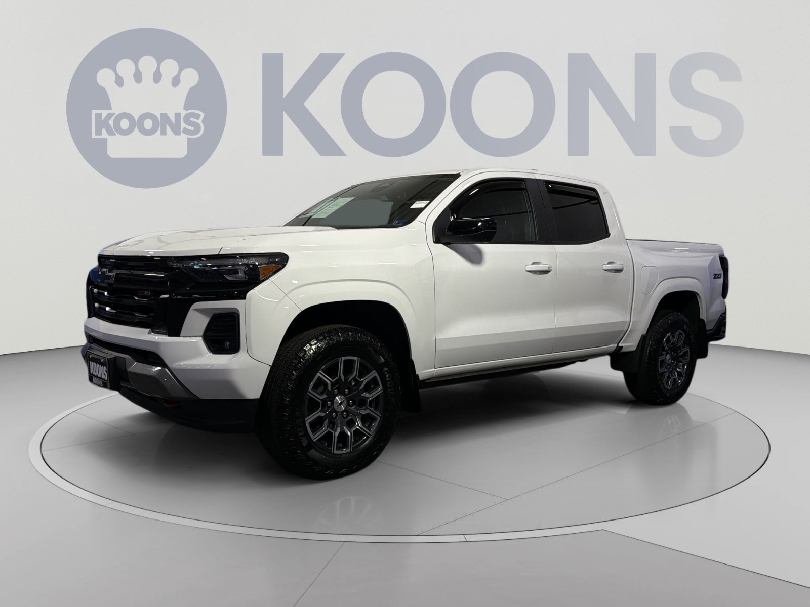 Used 2024 Chevrolet Colorado Z71 w/ Z71 Convenience Package 2
