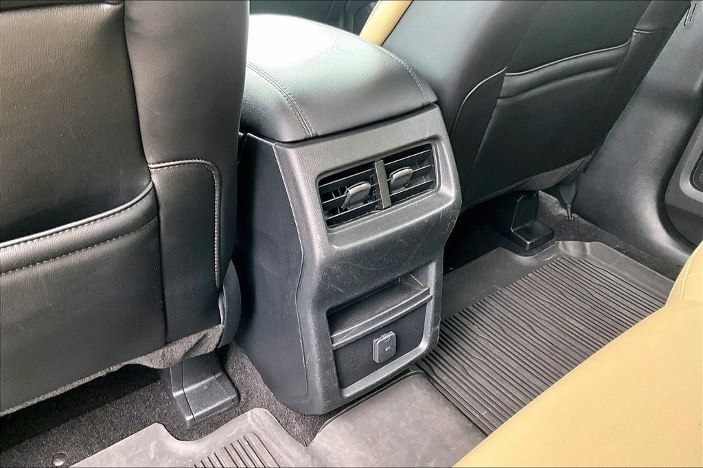 Certified 2020 Ford Edge SEL FWD image 31