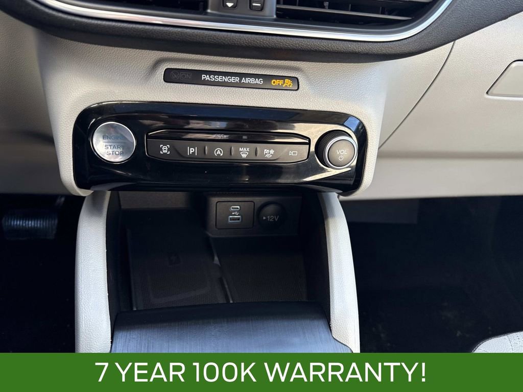 Certified 2023 Ford Escape Platinum w/ Premium Technology Package image 24