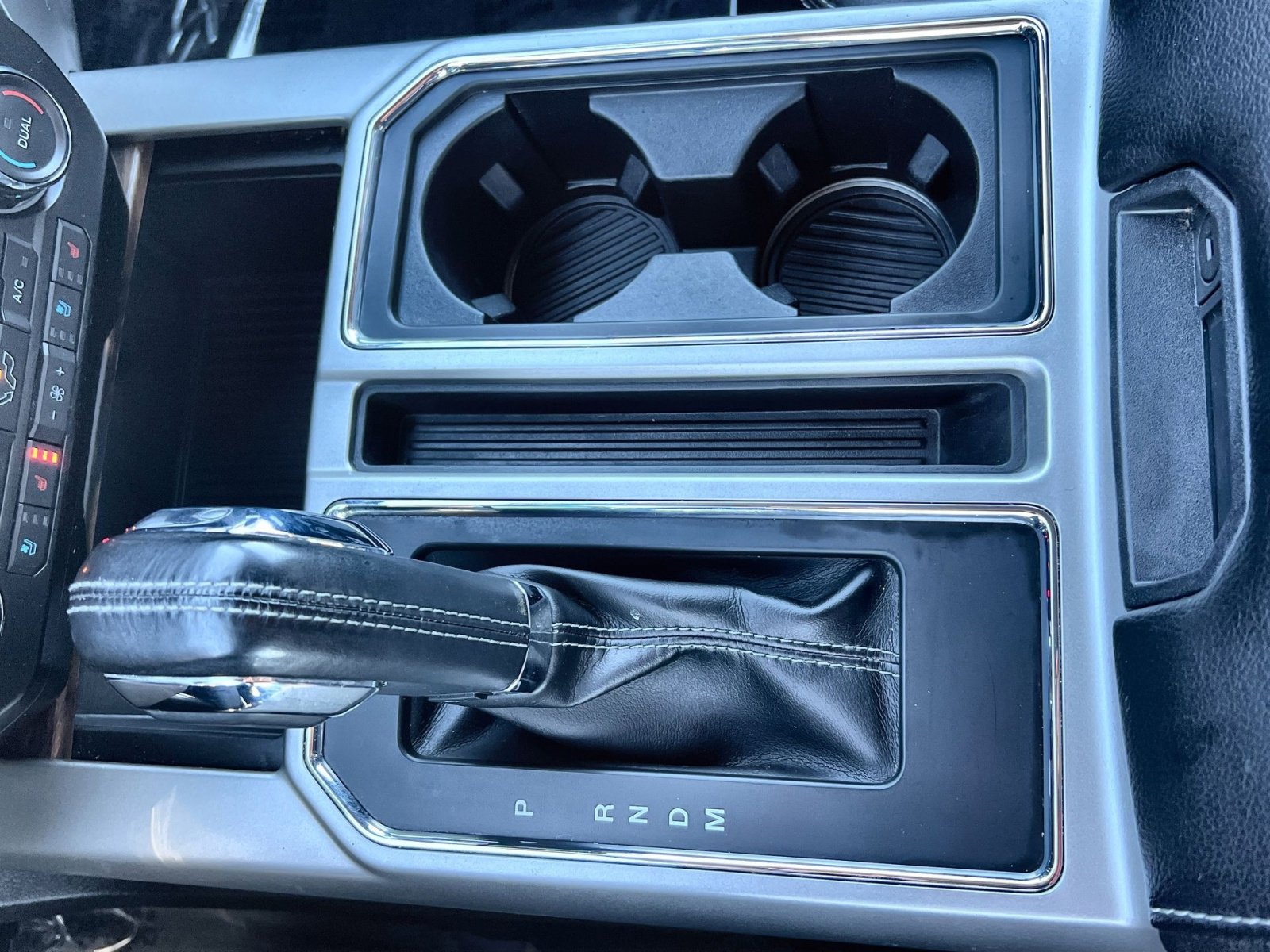 Certified 2018 Ford F150 Lariat image 21