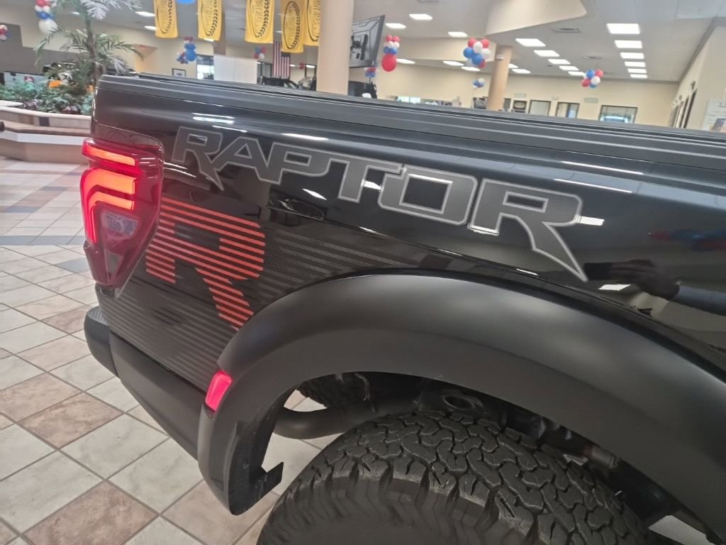 Certified 2025 Ford F150 Raptor w/ Equipment Group 803A Raptor R AWD/4WD image 7