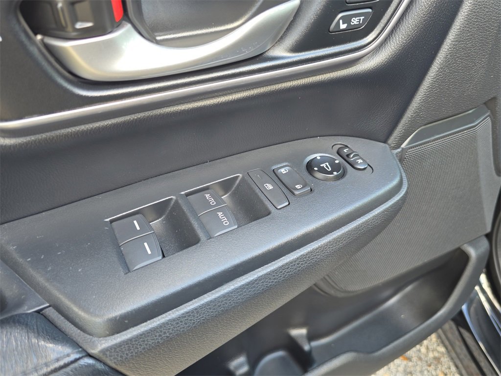 Used 2017 Honda CR-V EX-L image 18