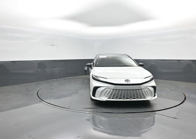 Used 2025 Toyota Camry XSE w/ Premium Plus Package image 2