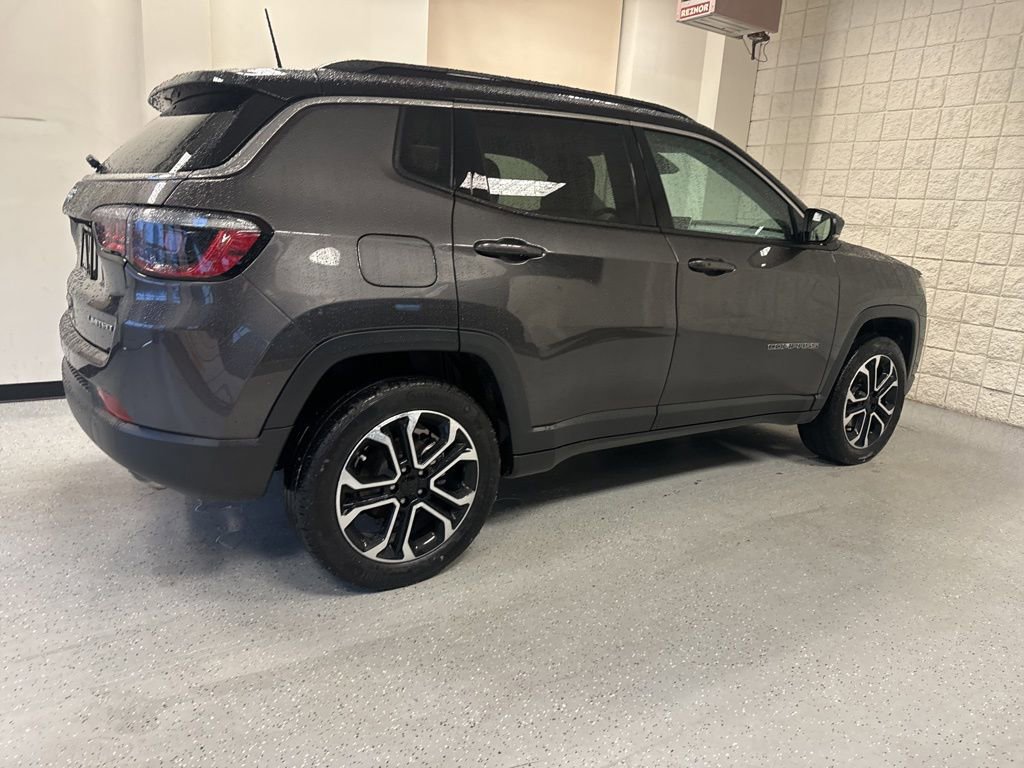 Used 2022 Jeep Compass Limited image 8