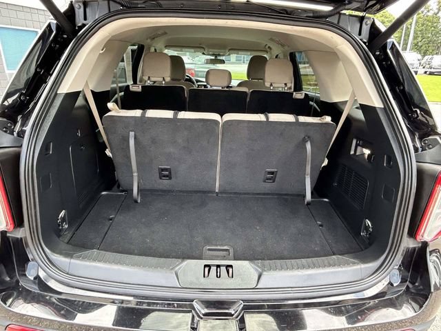 Certified 2024 Ford Explorer 2WD image 9
