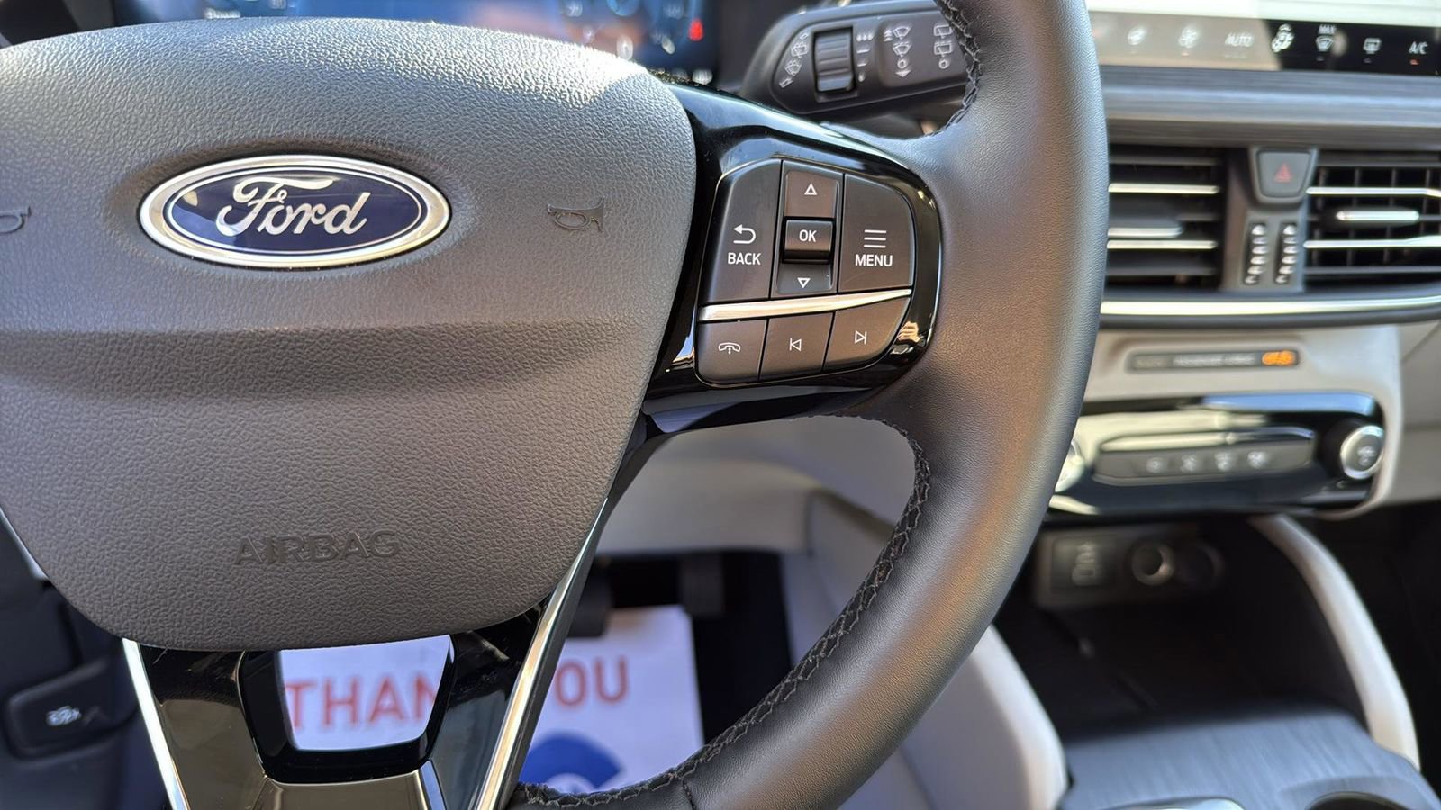 Certified 2025 Ford Escape Platinum w/ Class II Trailer Tow Package image 16