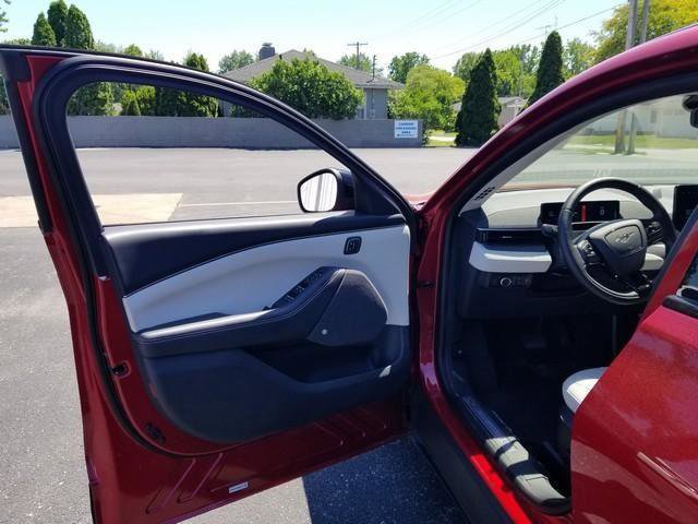 Certified 2021 Ford Mustang Mach-E Premium AWD/4WD image 10