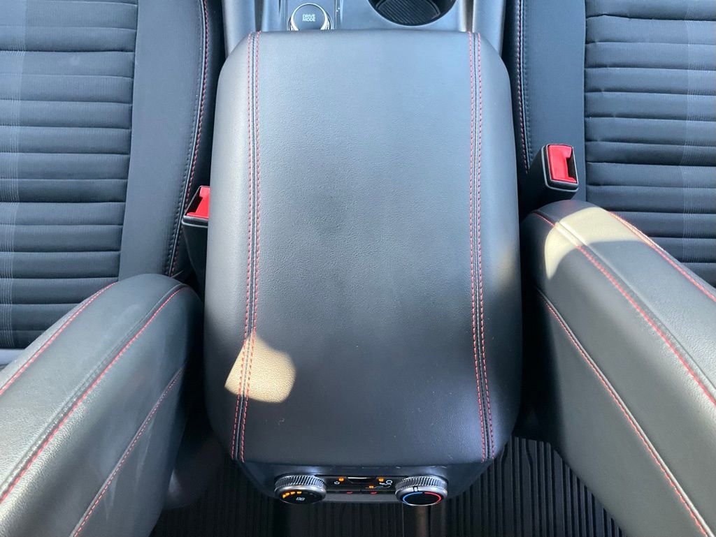 Certified 2025 Ford Explorer ST-Line w/ Premium Package image 29