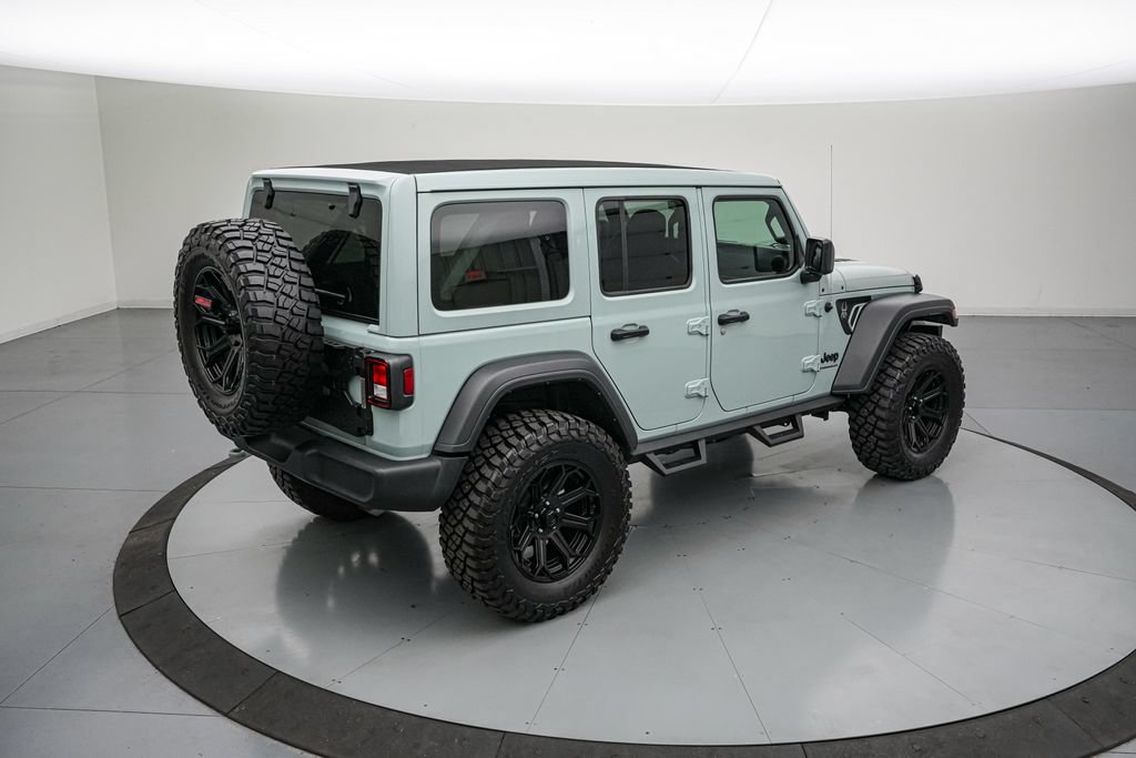 Used 2023 Jeep Wrangler Unlimited Sport w/ Sun And Sound Package AWD/4WD image 4