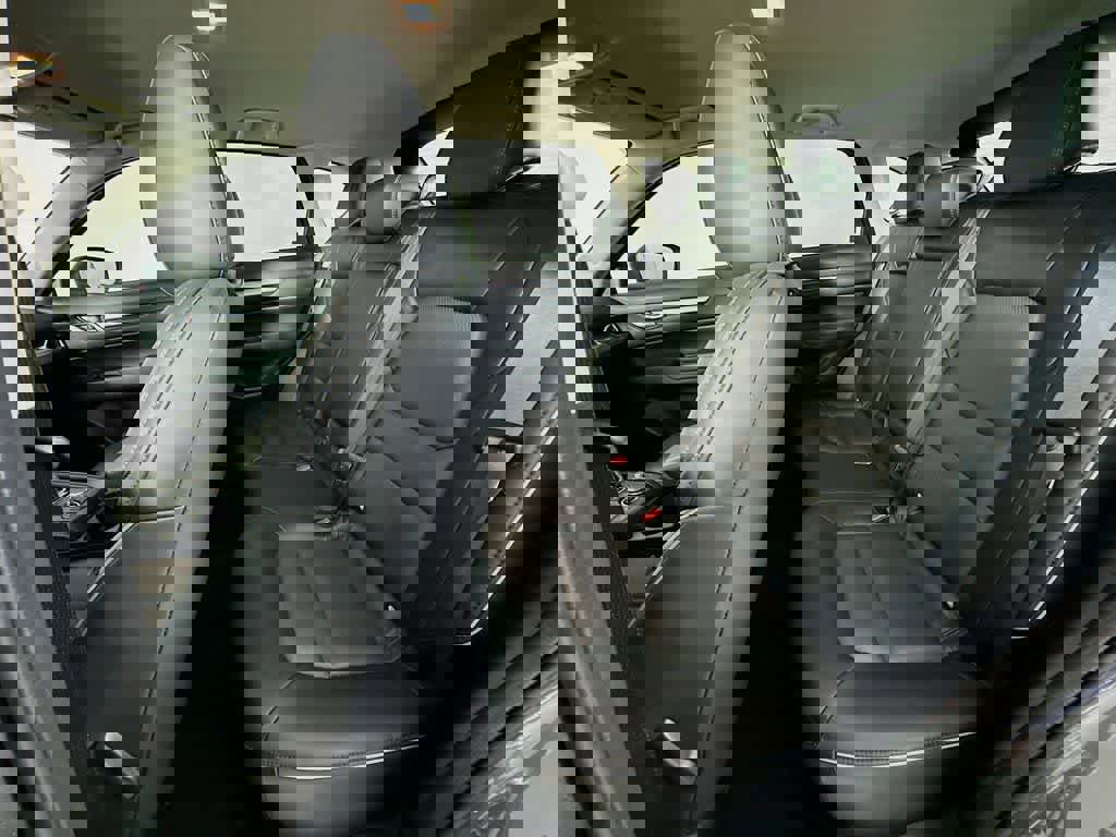 Used 2025 MAZDA CX-5 AWD 2.5 S w/ Select Package image 17