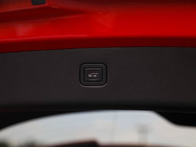 Used 2019 Chevrolet Blazer RS FWD image 17