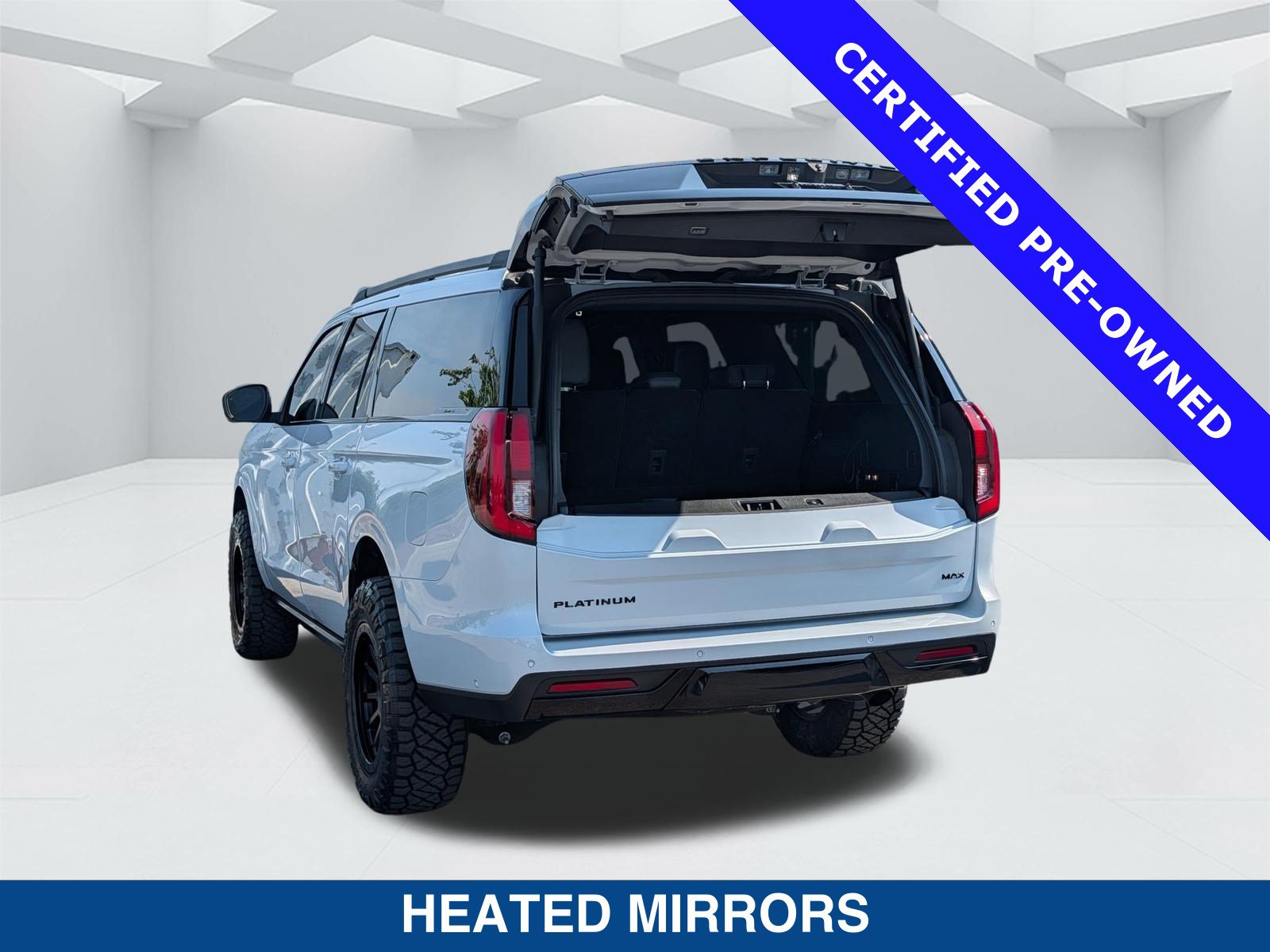 Certified 2025 Ford Expedition Max Platinum w/ Stealth Performance Package AWD/4WD image 14