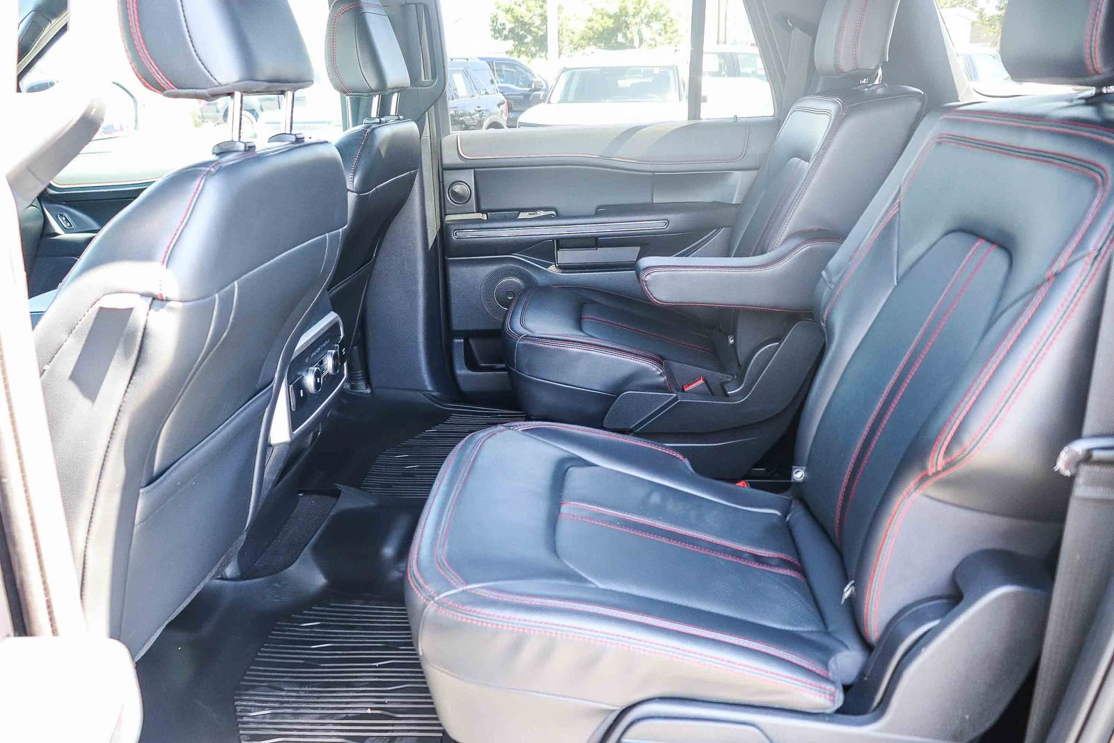Certified 2022 Ford Expedition Max Limited AWD/4WD image 17