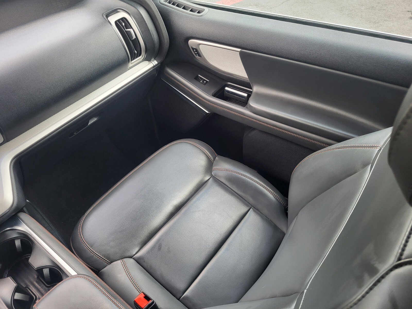 Certified 2025 Ford Expedition Active image 16