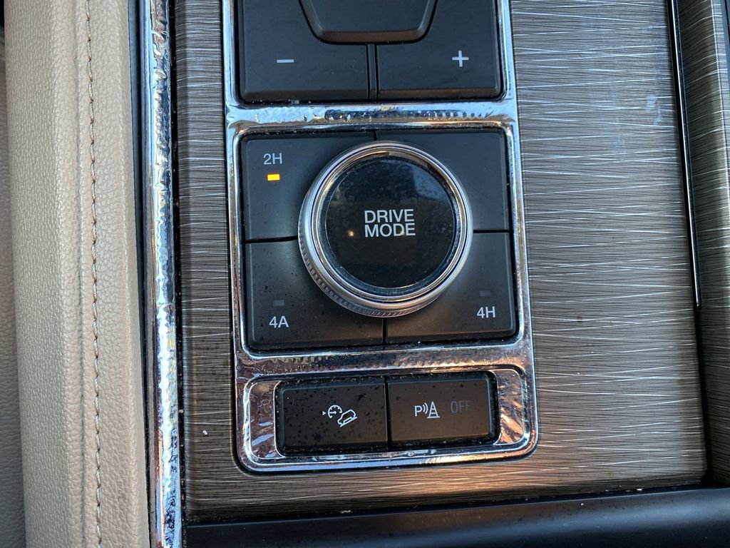 Certified 2023 Ford Expedition Limited image 30