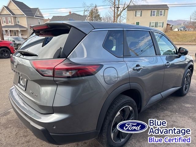 Used 2024 Nissan Rogue SV image 6